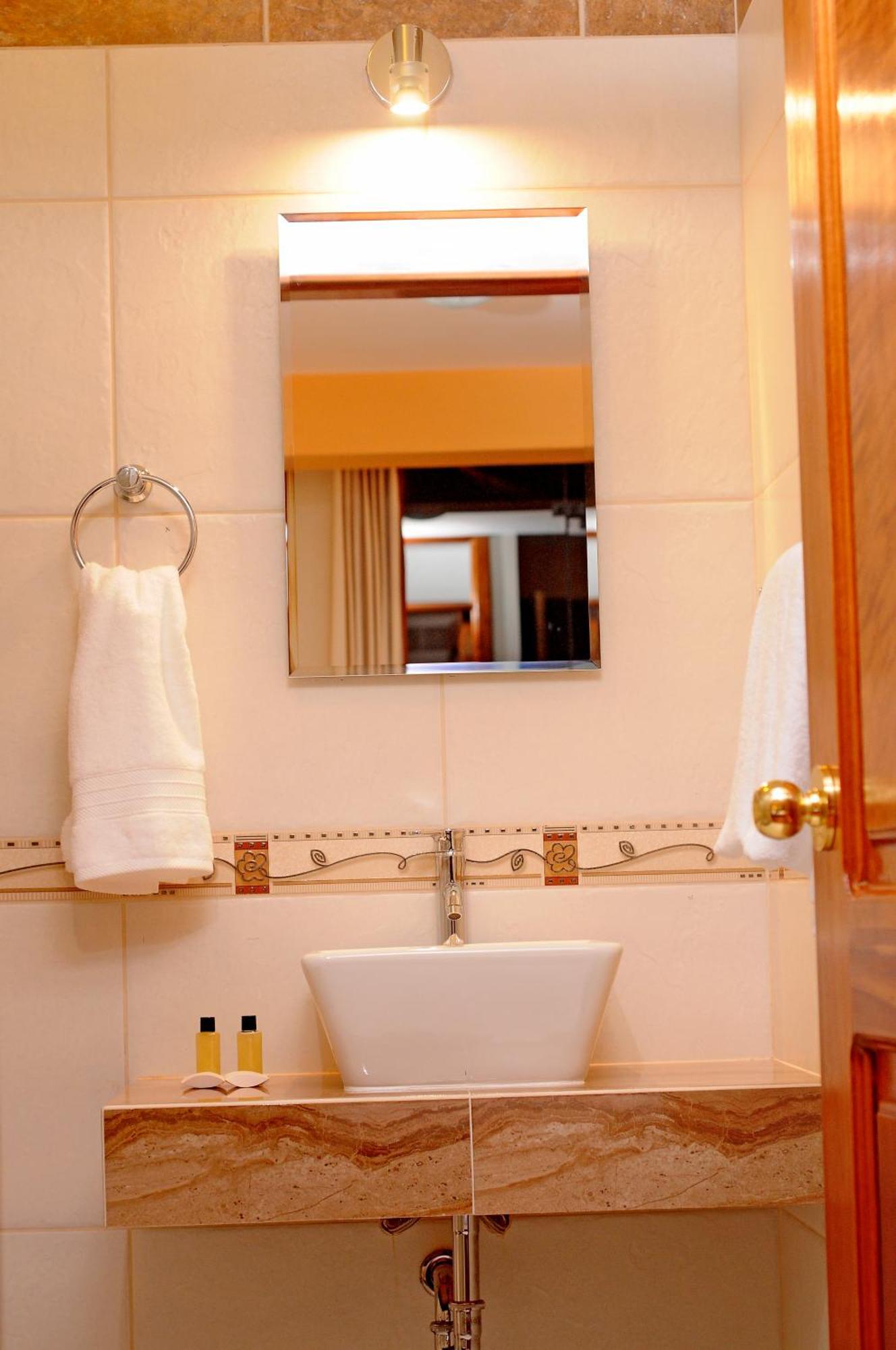 Hotel Cavana